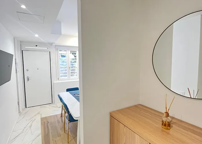 Casa Miseno, Independent Apartment Near Metro B